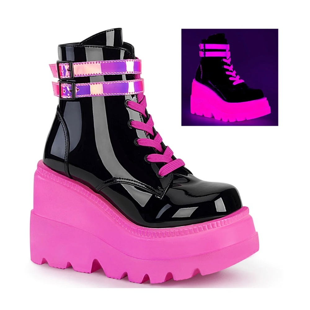 SHAKER-52 BLACK PATENT-UV NEON PINK by Demonia Size 8 (fits like a 7.5)